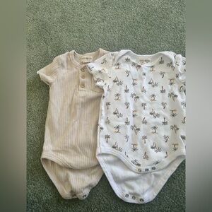 Baby Bodysuit Set - Beige and White